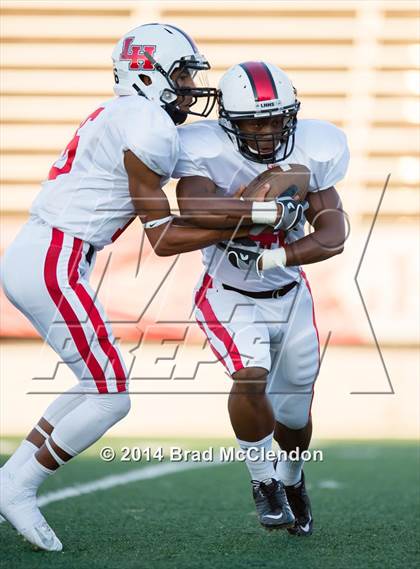 Thumbnail 3 in Lake Highlands vs Rowlett photogallery.