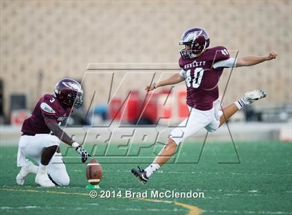 Thumbnail 3 in Lake Highlands vs Rowlett photogallery.