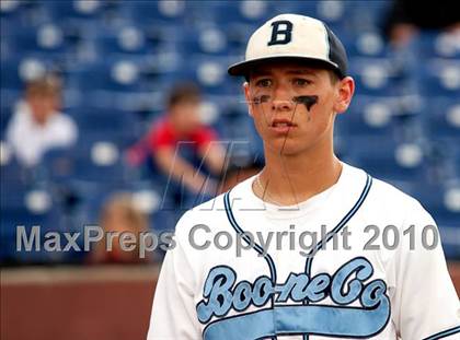 Thumbnail 1 in St. Henry vs. Boone County (9th Region Tournament) photogallery.