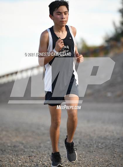 Thumbnail 2 in Yuma HS vs KOFA HS photogallery.