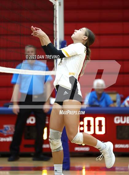 Thumbnail 2 in Kellam @ Princess Anne photogallery.