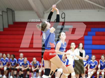 Thumbnail 1 in Kellam @ Princess Anne photogallery.