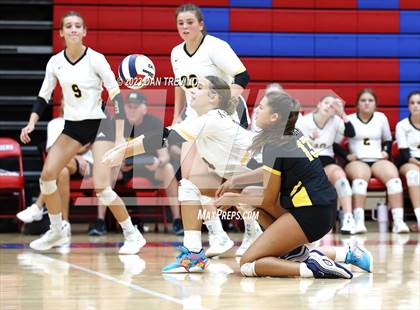 Thumbnail 2 in Kellam @ Princess Anne photogallery.