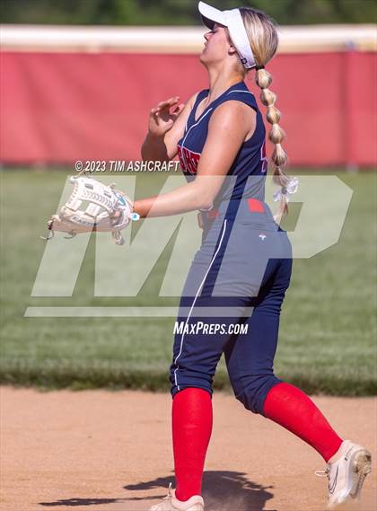 Thumbnail 1 in South Dearborn @ Connersville (IHSAA 3A Section 29 Final) photogallery.