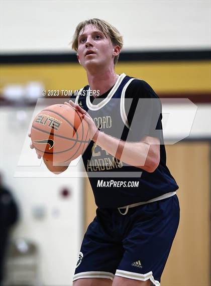 Thumbnail 3 in Christ School vs. Concord Academy photogallery.