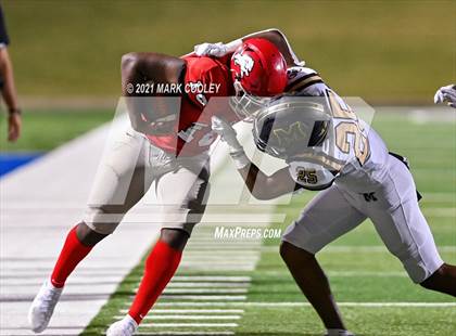 Thumbnail 2 in Mansfield @ Waco photogallery.