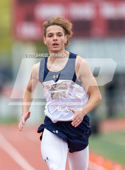 Thumbnail 2 in Harold Scott Invitational (200 Meter) photogallery.