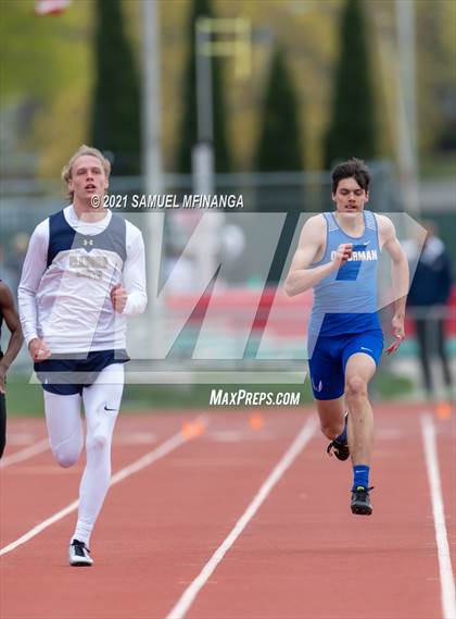 Thumbnail 3 in Harold Scott Invitational (200 Meter) photogallery.
