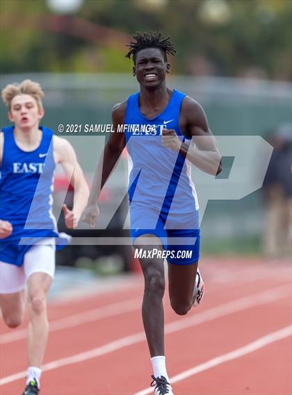 Thumbnail 1 in Harold Scott Invitational (200 Meter) photogallery.