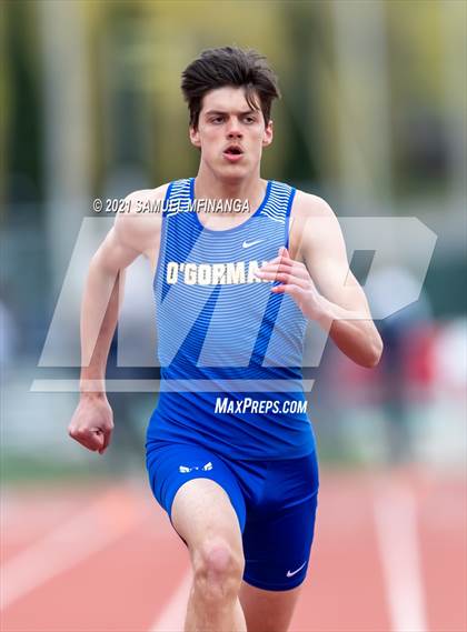 Thumbnail 2 in Harold Scott Invitational (200 Meter) photogallery.