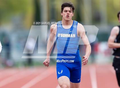Thumbnail 1 in Harold Scott Invitational (200 Meter) photogallery.