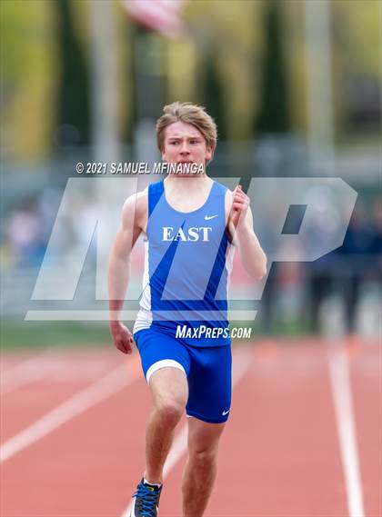 Thumbnail 2 in Harold Scott Invitational (200 Meter) photogallery.
