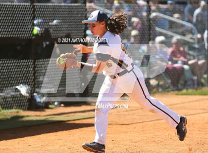 Thumbnail 3 in Southern Alamance vs. Alexander Central (NCHSAA 3A Final - Game 2) photogallery.