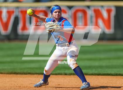Thumbnail 3 in Southern Alamance vs. Alexander Central (NCHSAA 3A Final - Game 2) photogallery.
