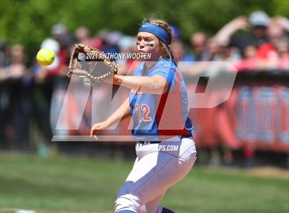 Thumbnail 3 in Southern Alamance vs. Alexander Central (NCHSAA 3A Final - Game 2) photogallery.