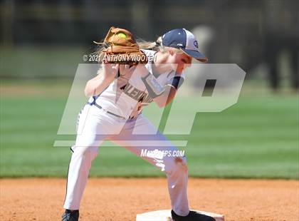 Thumbnail 3 in Southern Alamance vs. Alexander Central (NCHSAA 3A Final - Game 2) photogallery.