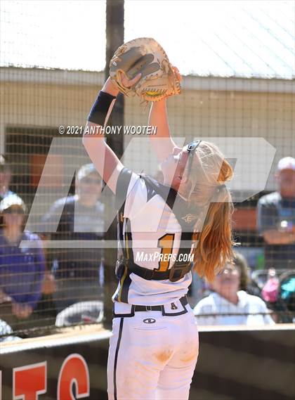 Thumbnail 2 in Southern Alamance vs. Alexander Central (NCHSAA 3A Final - Game 2) photogallery.