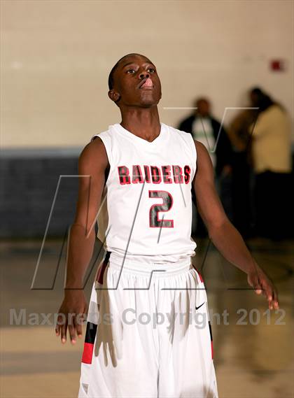Thumbnail 1 in Valor Christian vs. Rangeview (Ralston Roundup Tournament) photogallery.