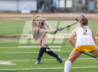 Thumbnail 3 in Windsor Central vs Mamaroneck (NYSPHSAA Class A  Final) photogallery.