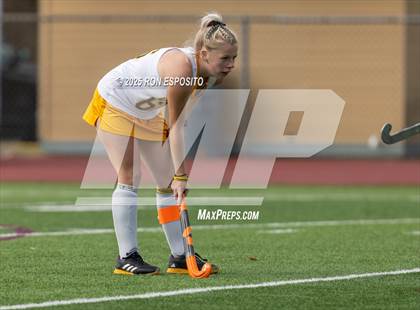 Thumbnail 3 in Windsor Central vs Mamaroneck (NYSPHSAA Class A  Final) photogallery.