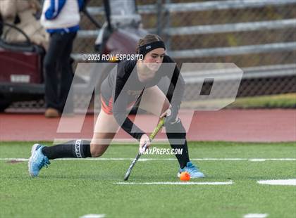 Thumbnail 2 in Windsor Central vs Mamaroneck (NYSPHSAA Class A  Final) photogallery.