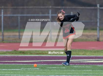 Thumbnail 2 in Windsor Central vs Mamaroneck (NYSPHSAA Class A  Final) photogallery.