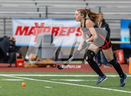 Thumbnail 3 in Windsor Central vs Mamaroneck (NYSPHSAA Class A  Final) photogallery.