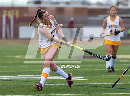 Thumbnail 3 in Windsor Central vs Mamaroneck (NYSPHSAA Class A  Final) photogallery.