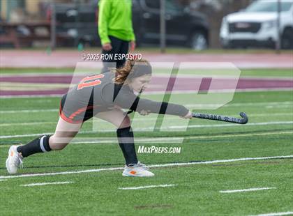 Thumbnail 1 in Windsor Central vs Mamaroneck (NYSPHSAA Class A  Final) photogallery.
