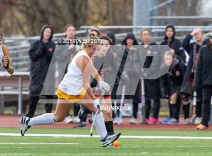 Thumbnail 3 in Windsor Central vs Mamaroneck (NYSPHSAA Class A  Final) photogallery.