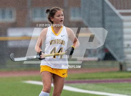 Thumbnail 3 in Windsor Central vs Mamaroneck (NYSPHSAA Class A  Final) photogallery.