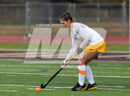 Thumbnail 3 in Windsor Central vs Mamaroneck (NYSPHSAA Class A  Final) photogallery.