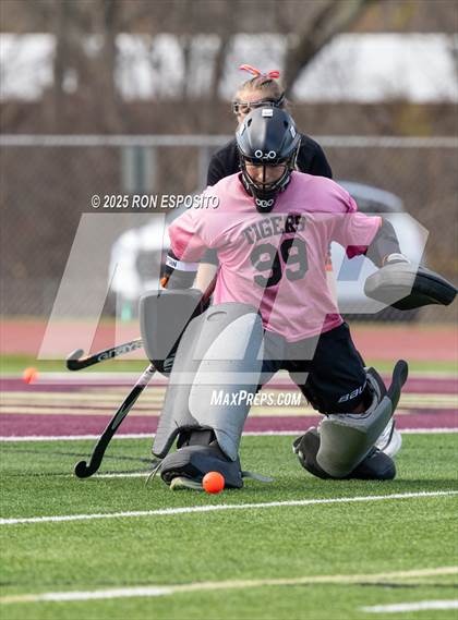 Thumbnail 2 in Windsor Central vs Mamaroneck (NYSPHSAA Class A  Final) photogallery.