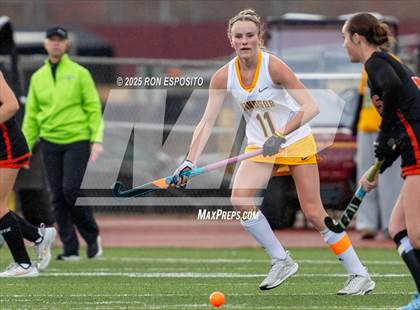 Thumbnail 2 in Windsor Central vs Mamaroneck (NYSPHSAA Class A  Final) photogallery.