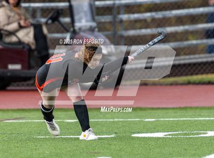 Thumbnail 1 in Windsor Central vs Mamaroneck (NYSPHSAA Class A  Final) photogallery.
