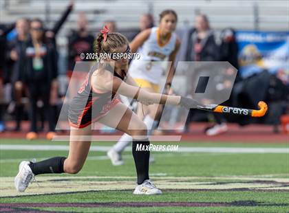 Thumbnail 1 in Windsor Central vs Mamaroneck (NYSPHSAA Class A  Final) photogallery.