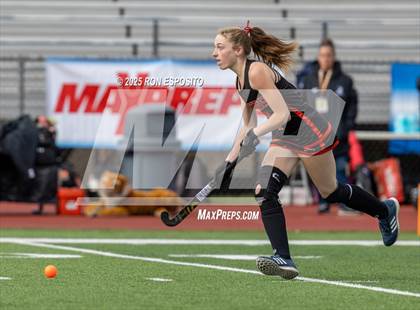 Thumbnail 1 in Windsor Central vs Mamaroneck (NYSPHSAA Class A  Final) photogallery.