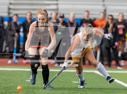 Thumbnail 1 in Windsor Central vs Mamaroneck (NYSPHSAA Class A  Final) photogallery.