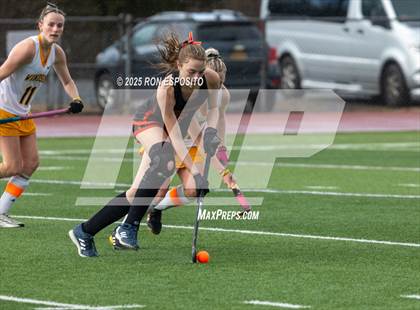 Thumbnail 2 in Windsor Central vs Mamaroneck (NYSPHSAA Class A  Final) photogallery.