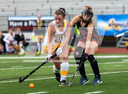 Thumbnail 1 in Windsor Central vs Mamaroneck (NYSPHSAA Class A  Final) photogallery.
