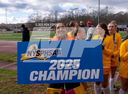 Thumbnail 2 in Windsor Central vs Mamaroneck (NYSPHSAA Class A  Final) photogallery.