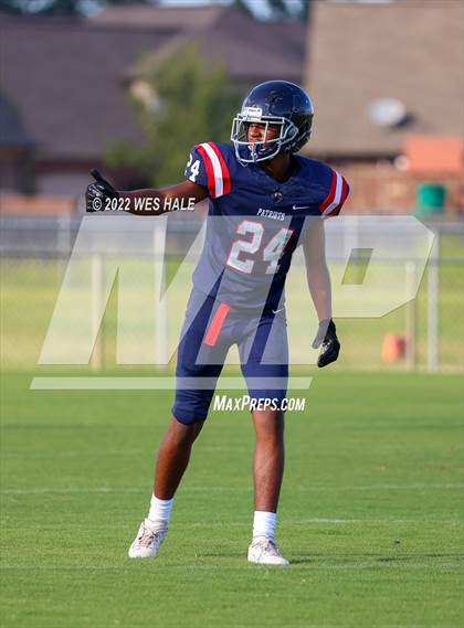 Thumbnail 1 in DeSoto Central @ Lewisburg photogallery.