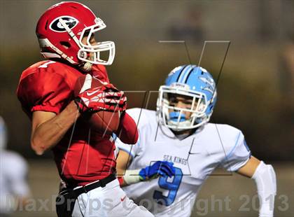 Thumbnail 2 in Corona del Mar vs. Garden Grove (CIF SS Southern Division Final) photogallery.
