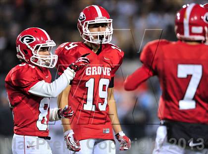 Thumbnail 2 in Corona del Mar vs. Garden Grove (CIF SS Southern Division Final) photogallery.