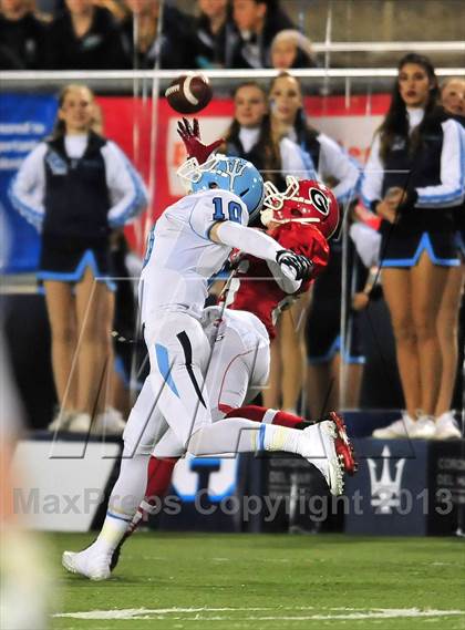 Thumbnail 2 in Corona del Mar vs. Garden Grove (CIF SS Southern Division Final) photogallery.