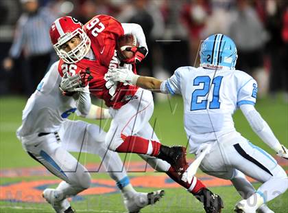 Thumbnail 2 in Corona del Mar vs. Garden Grove (CIF SS Southern Division Final) photogallery.