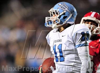 Thumbnail 1 in Corona del Mar vs. Garden Grove (CIF SS Southern Division Final) photogallery.