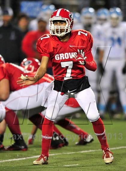 Thumbnail 3 in Corona del Mar vs. Garden Grove (CIF SS Southern Division Final) photogallery.