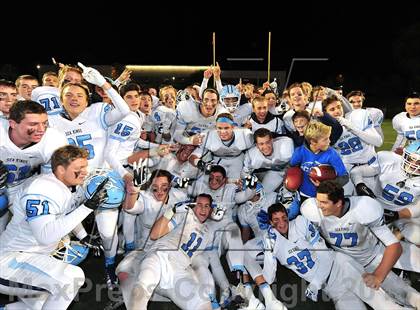 Thumbnail 2 in Corona del Mar vs. Garden Grove (CIF SS Southern Division Final) photogallery.