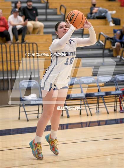 Thumbnail 1 in Pasadena @ Crescenta Valley photogallery.